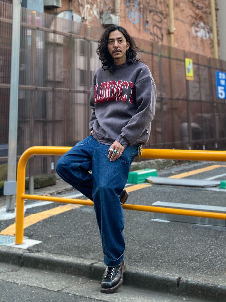 college logo looose crewneck knit