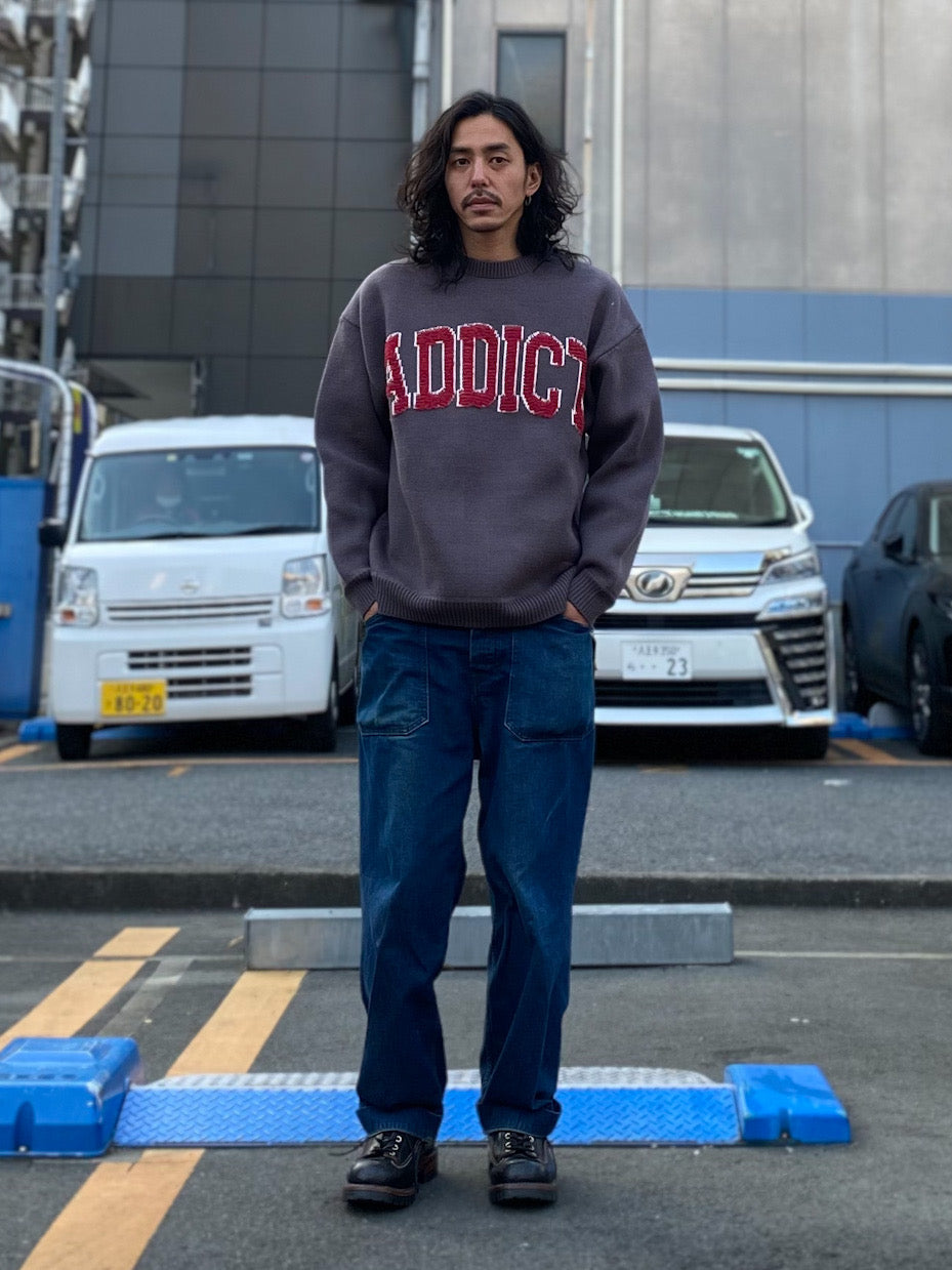 college logo looose crewneck knit