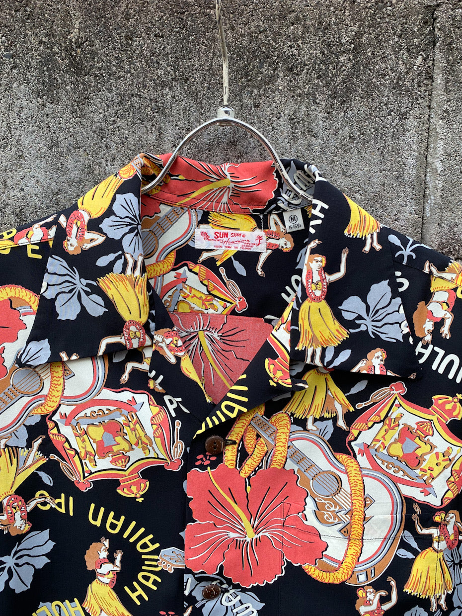 RAYON HAWAIIAN SHIRT "LOVELY HULA HANDS"