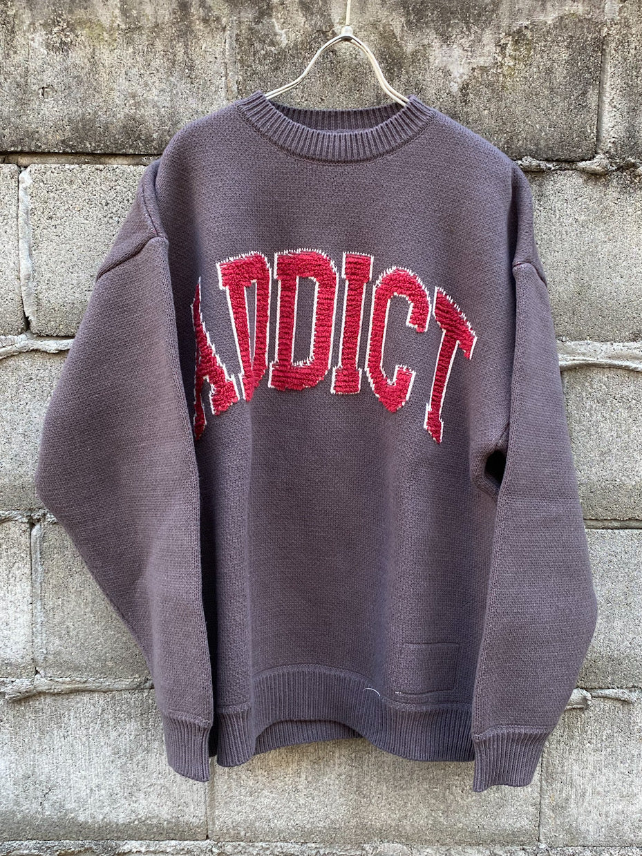 college logo looose crewneck knit