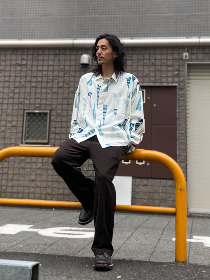 アトミックオーバーサイズシャツ