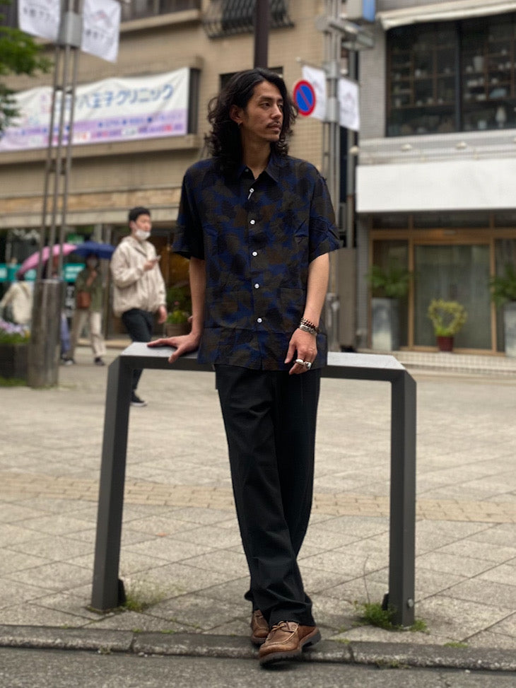 パターンレーヨンショートスリーブシャツ