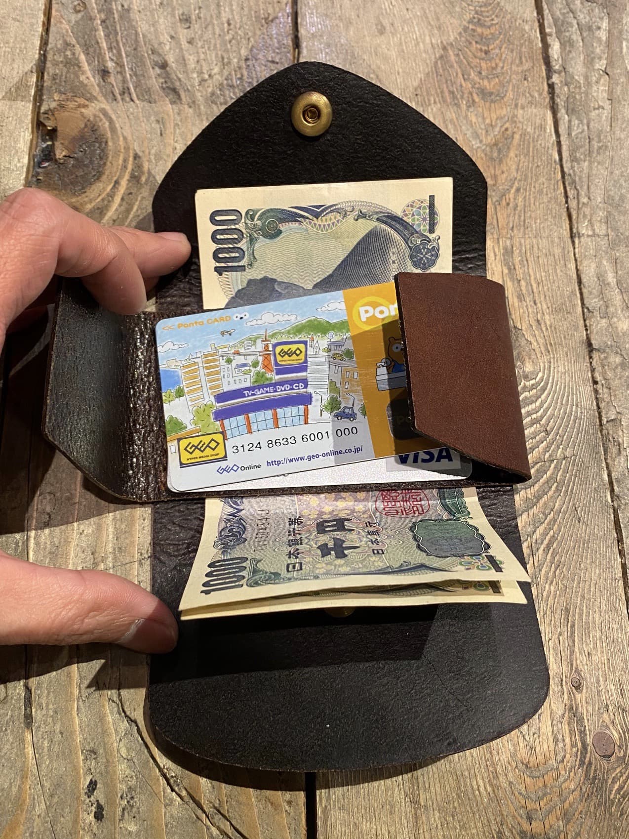 SNAP POUCH