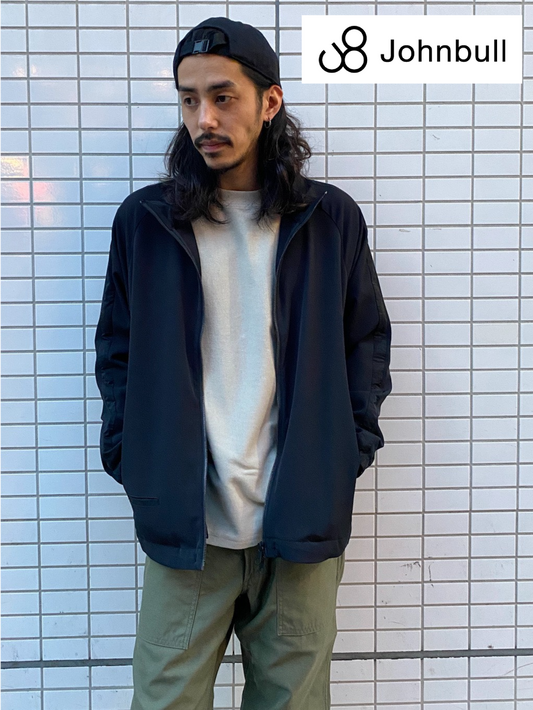 フレキシントラックジャケット Black