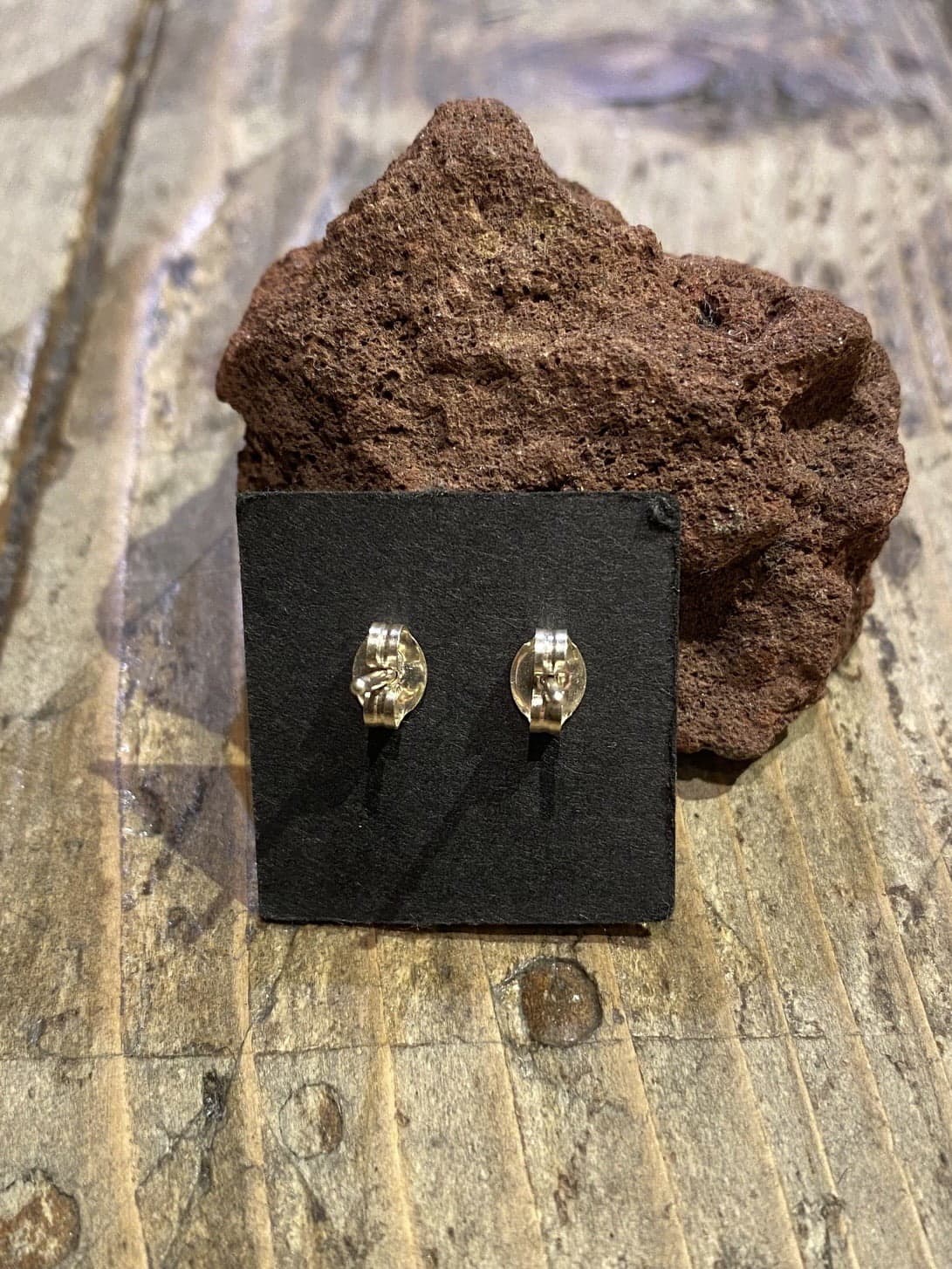 ZUNI ズニ インレイサンフェイスピアス