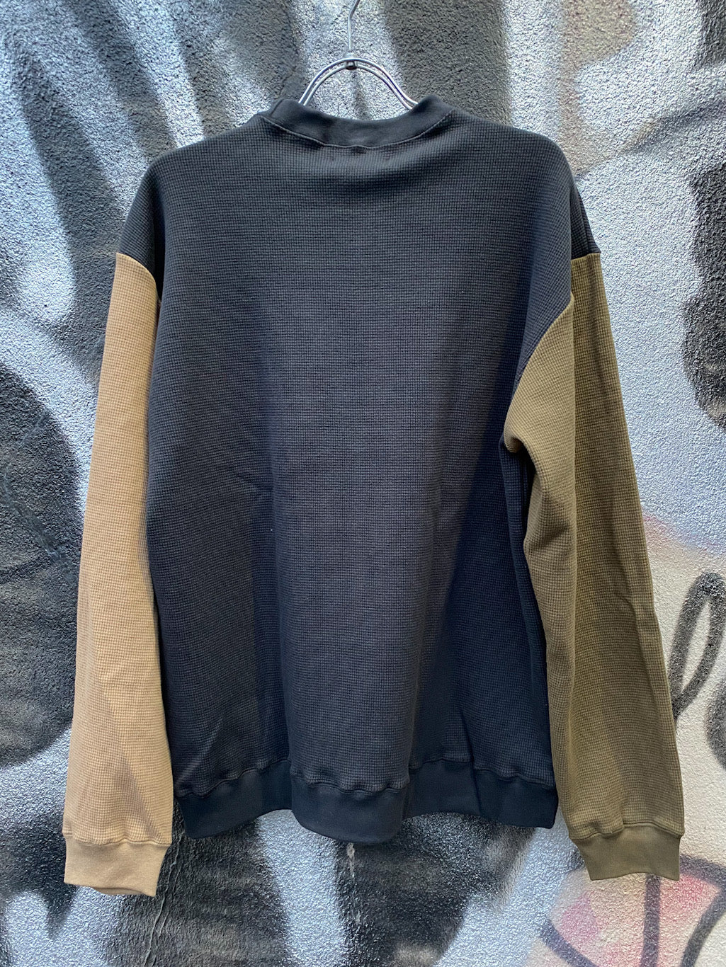 切り替えワッフルロングスリーブT Black