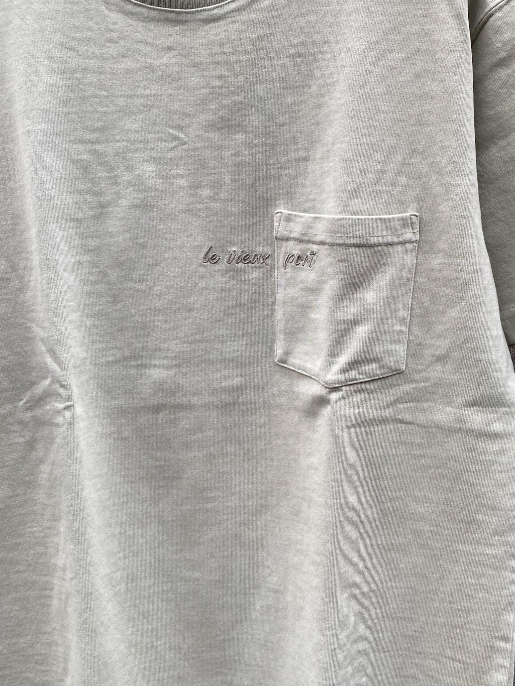 ピグメントダイTシャツ