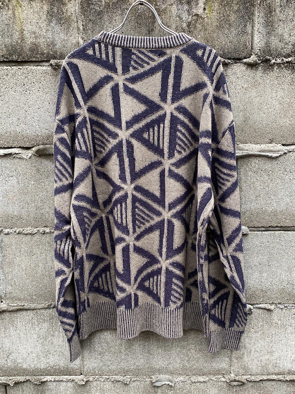 Jacquard knit crewる