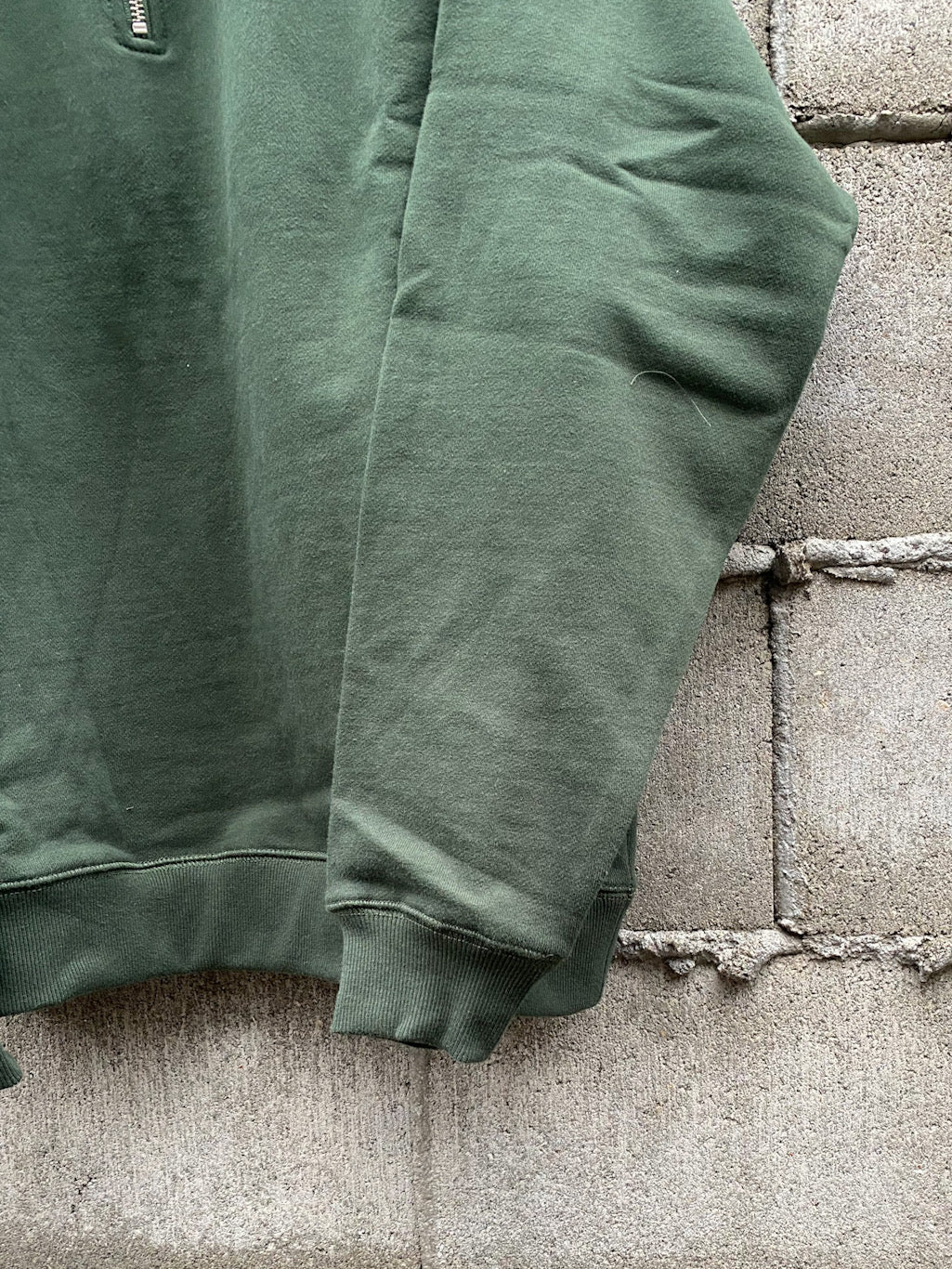 sweatshirt