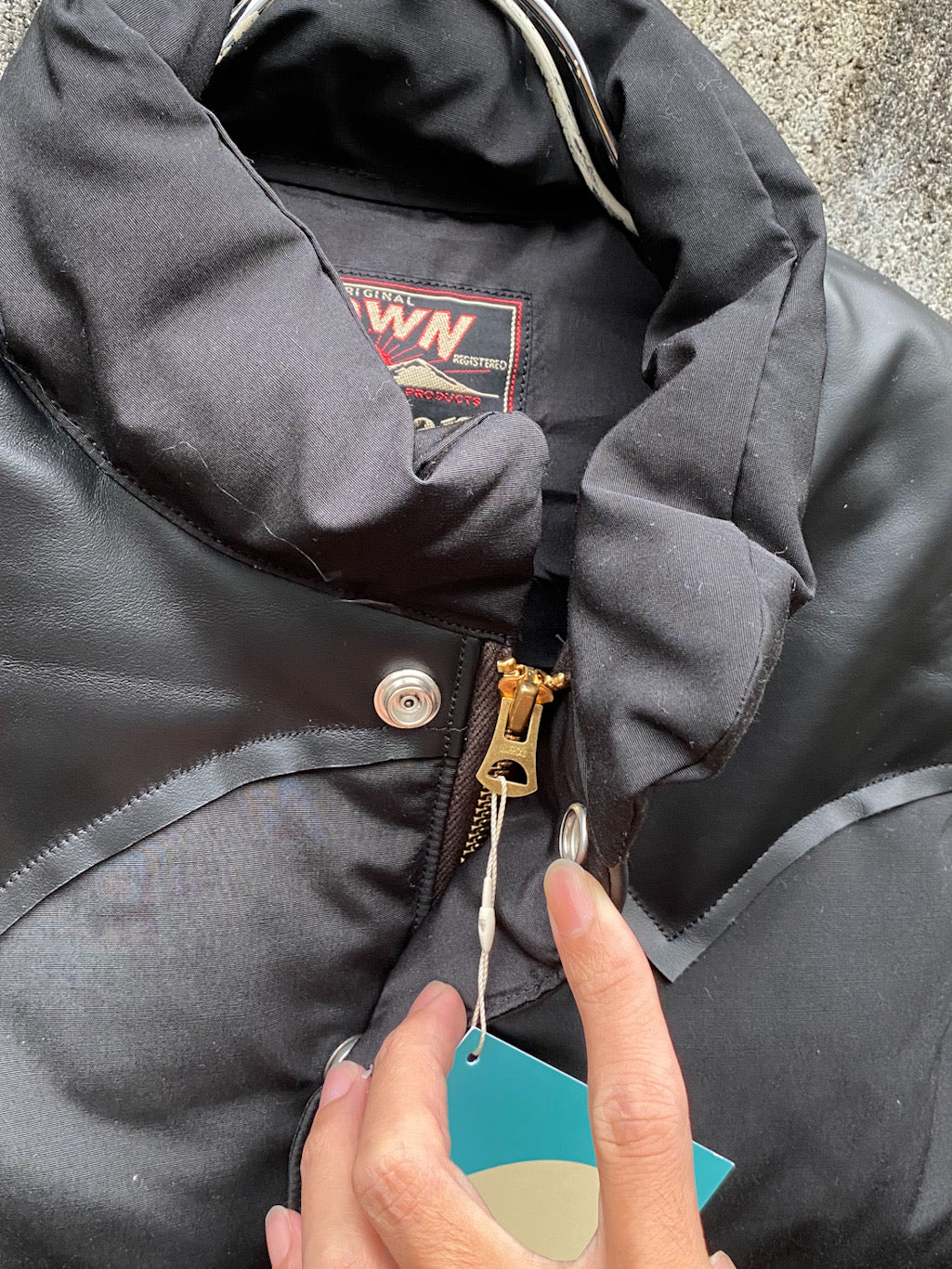 LEATHER YOKE T/C DOWN VEST