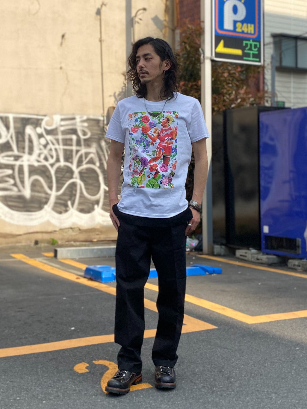 ジョーダンフラワーグラフィックTシャツ