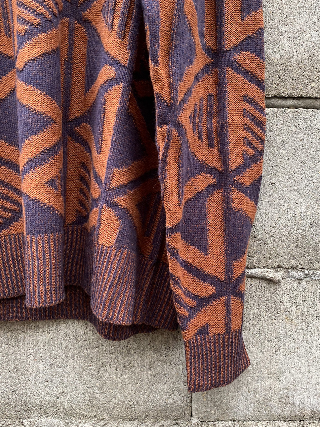 Jacquard knit crewる