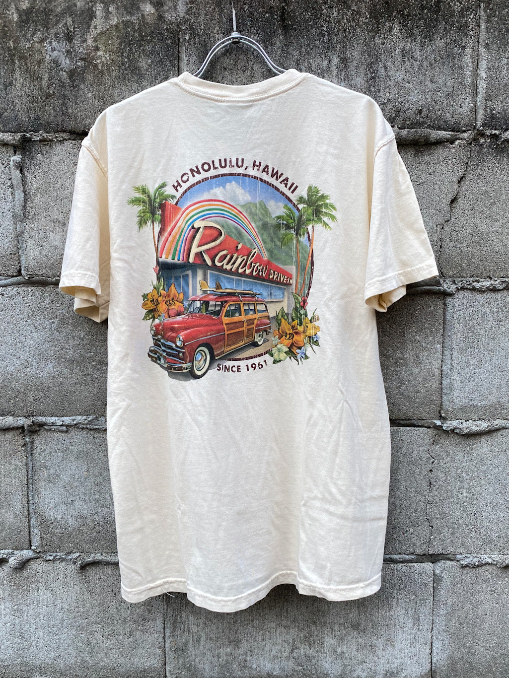 Rainbow drive-in Tee