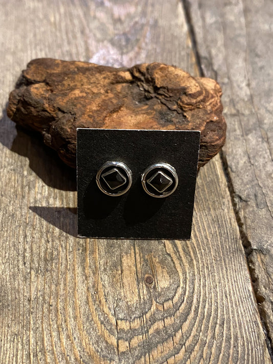 NAVAJO ナバホ スクエアオニキスピアス