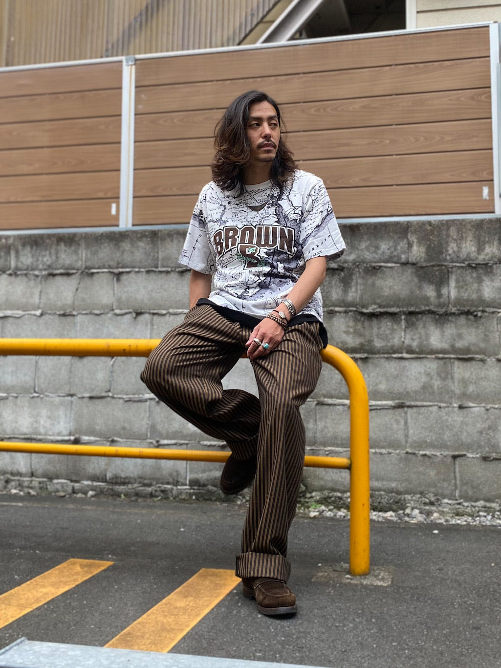 マップカレッジTシャツ ブラウン大学