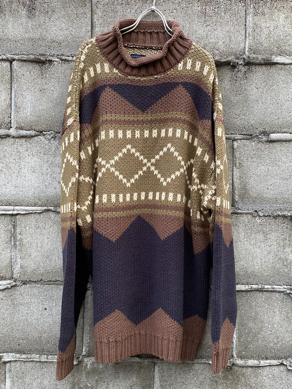 LOWGAGE RETORO GEOMETRIC PATTERN ROLL NECK KNIT