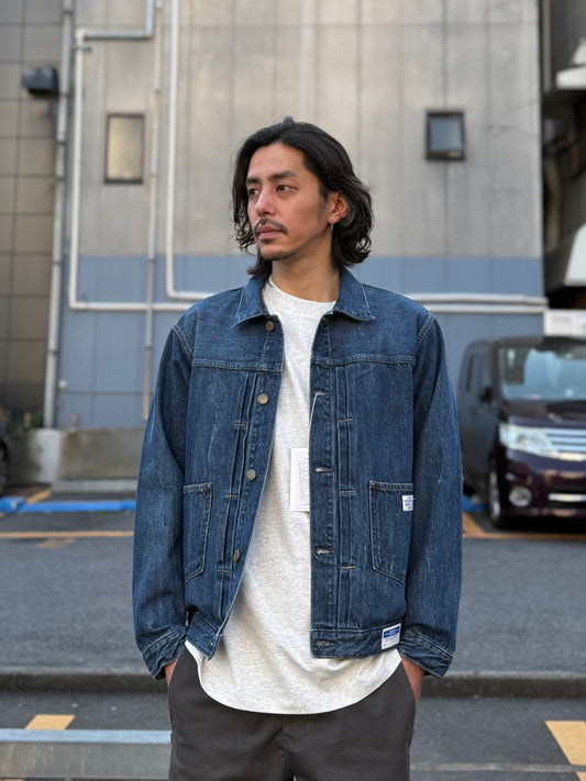 DENIM JACKET