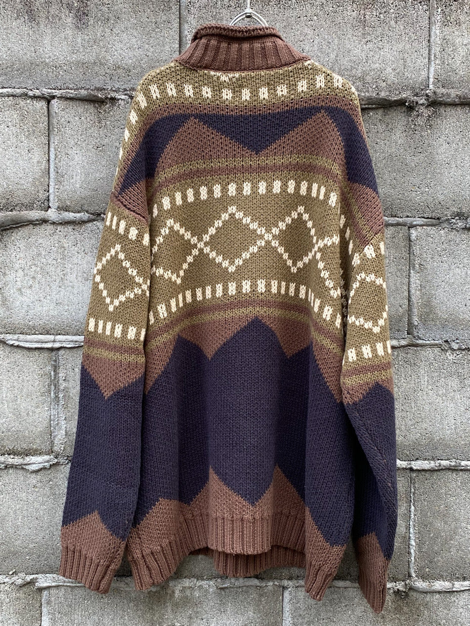 LOWGAGE RETORO GEOMETRIC PATTERN ROLL NECK KNIT